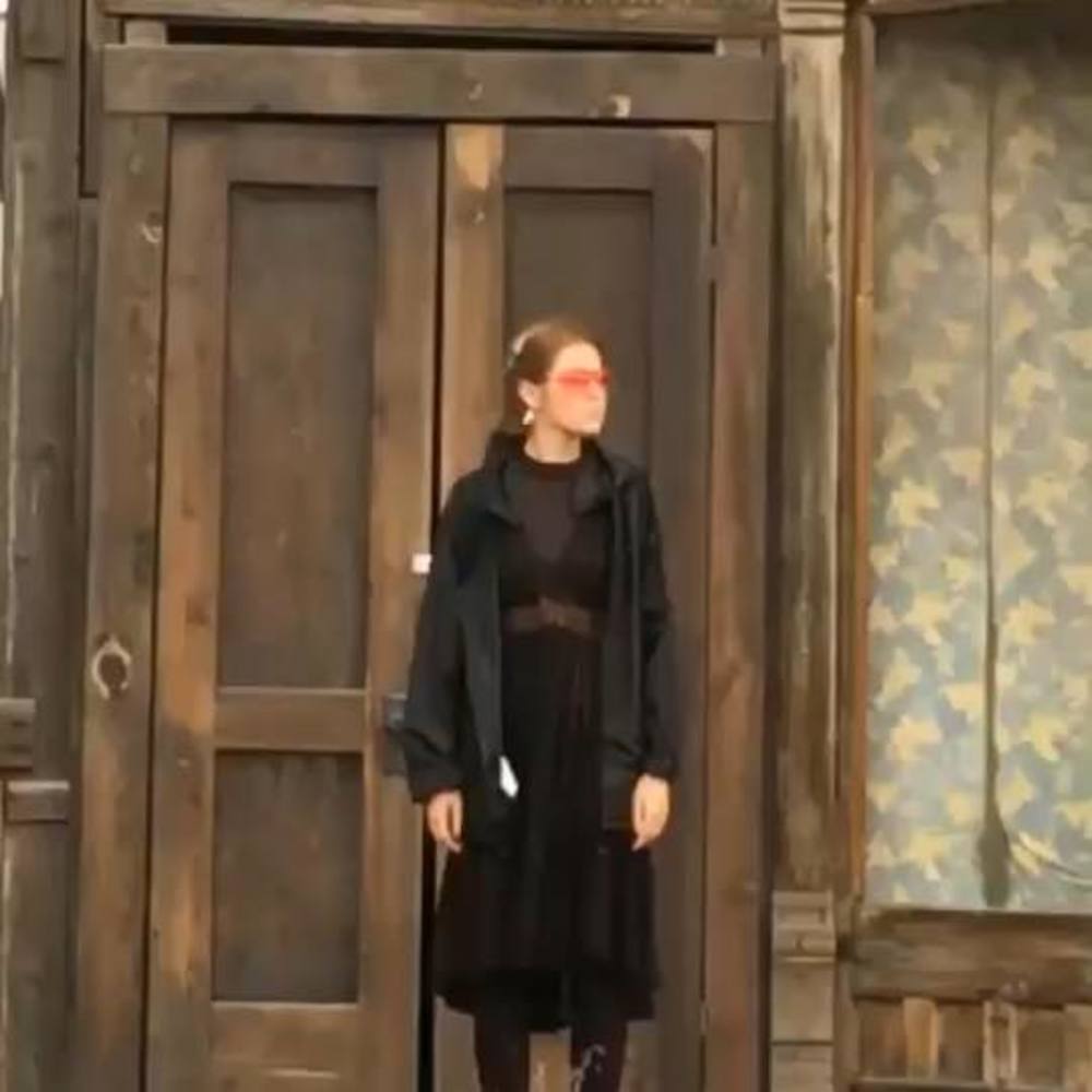 Meet your Posher, Elena